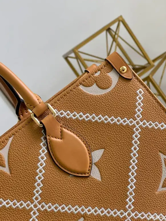 VUITTON LOUIS MM ONTHEGO 0608